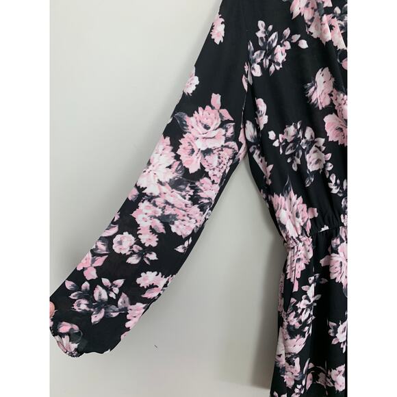 Black Pink Floral Romper Long Sleeve Surplice XS RED Saks Fifth Avenue - Picture 6 of 11